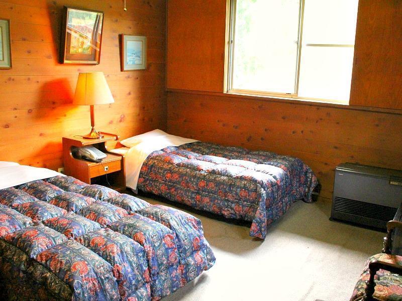 Pension Belleneige Hakuba Extérieur photo